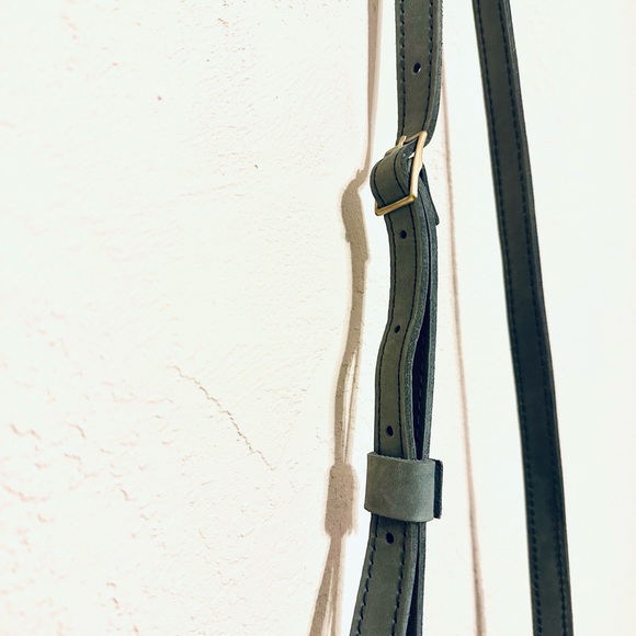 Portland Leather Goods Circle Crossbody Bag Storm Gray/ Blue EUC - Picture 3 of 6